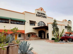 Hotel Hacienda Santana