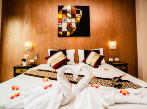 OYO 75321 Gemma Patong