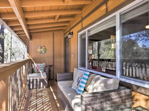 Show Low 'white Mountain Cottage' w/ Deck!