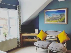 Apartment Chic - Spacious cosy duplex apartment - Sleeps 5