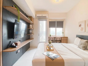 Comfy Studio Room At Podomoro Golf View Apartment