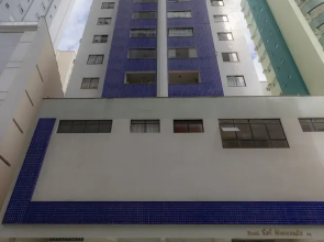 Apto c Churrasqueira e Garagem 300m da Praia
