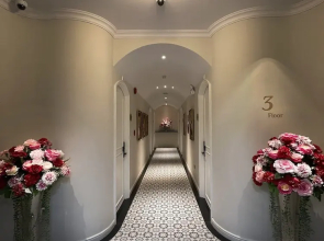 Le Bonheur Hotel