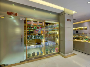 Howard Johnson Plaza By Wyndham Dubai Deira