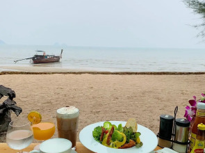 Thiw Son Beach Resort