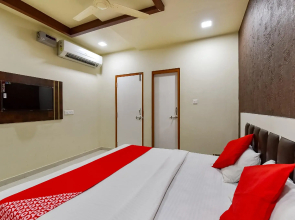 OYO 69067 Jagmohan Hotel