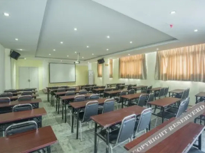 Yu Feng Business Hotel (Jinan Hualian Life Plaza–Jinan University Branch)