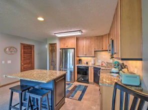 Stylish Sky Valley Condo With Club Amenities!