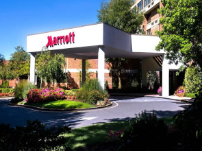 Trumbull Marriott Shelton