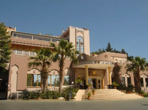 07 Group Hotel