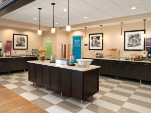 Hampton Inn Miami - Airport East, FL