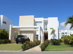 Villa Real Playa Nueva Romana