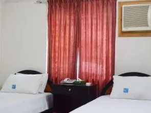 Embassy Inn Hotel