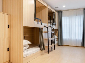 Dayin International Youth Hostel (Shanghai Nanjing East Road;People's Square;The Bund Branch)