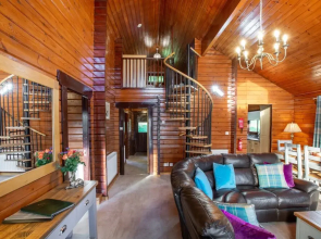 Lady Galloway Lodge 30 with Hot Tub, Newton Stewart