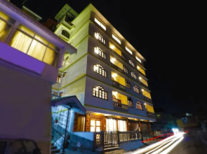 Denzong Shagrila Lords Inn- Hotel & Spa