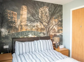 2 Bedroom Flat With Views of Castle