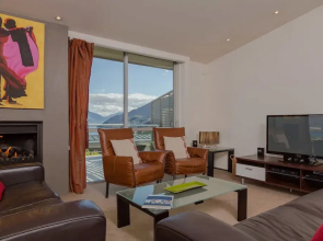 Lake View Villa