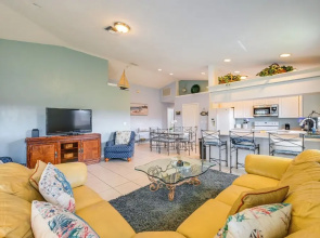 2 Mi to Beach: Naples Home w/ Pool!