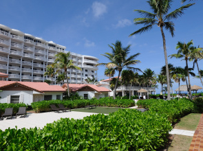 Beachcomber Resort & Club