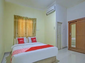 The Red by OYO Rooms