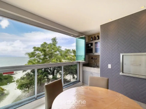 Apartment Front to the Sea With Barbecue Vdr0202
