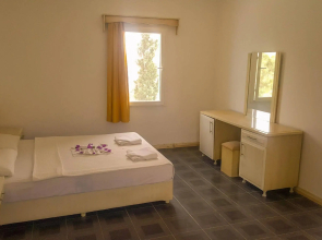 Chronos Beach Hotel