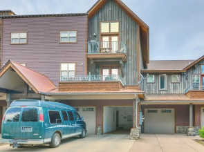 < 1 Mi to Hot Spring: Condo in Pagosa Springs!