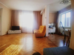 3-h komnatnaja kvartira s vidom na more