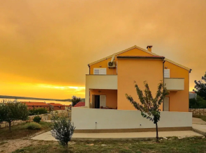 Spasious Two Storey Holiday Home With Great Sea View Terrace 300M From The Sea