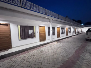 Hotel Omkar Palace