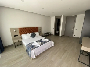 A'la Grand Suits by Bodrooms