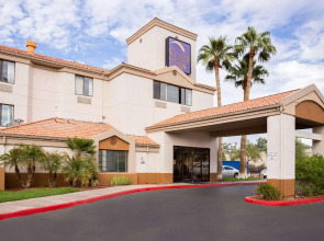 Sky Harbor Airport Inn