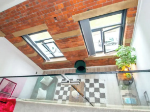 Apartment - Sleeps 4 - Parking - Workspace