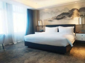 Rezen Dong Hotel (Changchun International Convention and Exhibition Center)