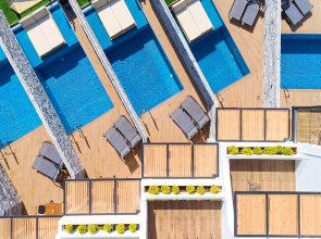 Aelia Suites