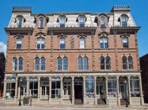 The Docent’s Collection – Thompson Block