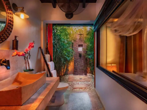 Bali Retreat Aruba -2 Pools,Cinema,Yoga,Cave
