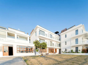 Dali Qingmai Seaview Resort (North Courtyard)