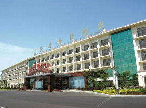 Moon Bay Seascape Hotel