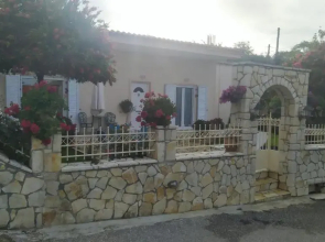 Summer Village House Popi