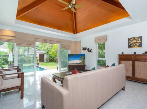 Tropical 3BR Pool Villa Morning Forest