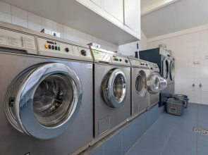 Chalet Near Sint Maartenszee Beach