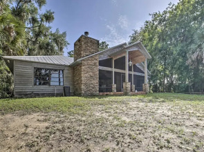 Welaka House w/ Private Dock on St Johns River