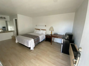 McDermitt Gas, Grill & Motel