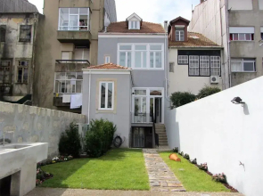 BCharming House