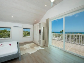 See Sea 2 Bedroom Home