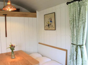 The Parlour, for Alton Towers & the Peak District