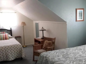 Creek Side Bed and Breakfast
