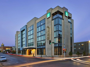 AC Hotel Des Moines East Village